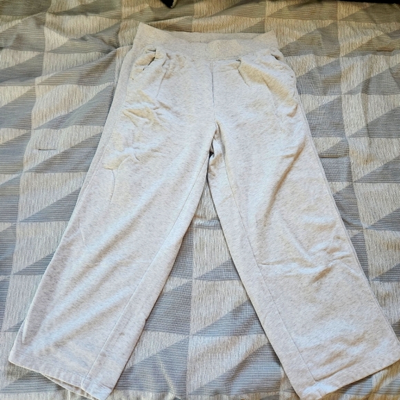Joe Fresh Jogging Pants - Picture 2 of 8